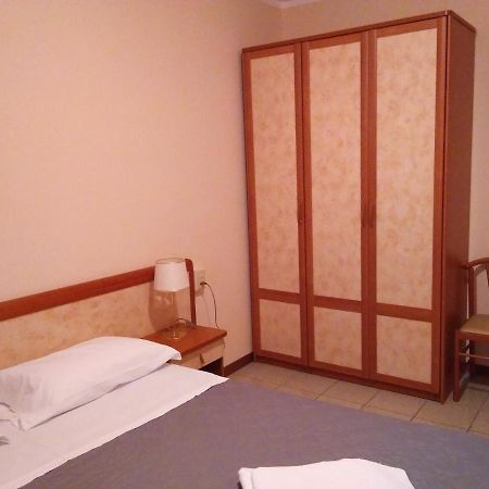 Hotel Rose&Crown Correggio Luaran gambar