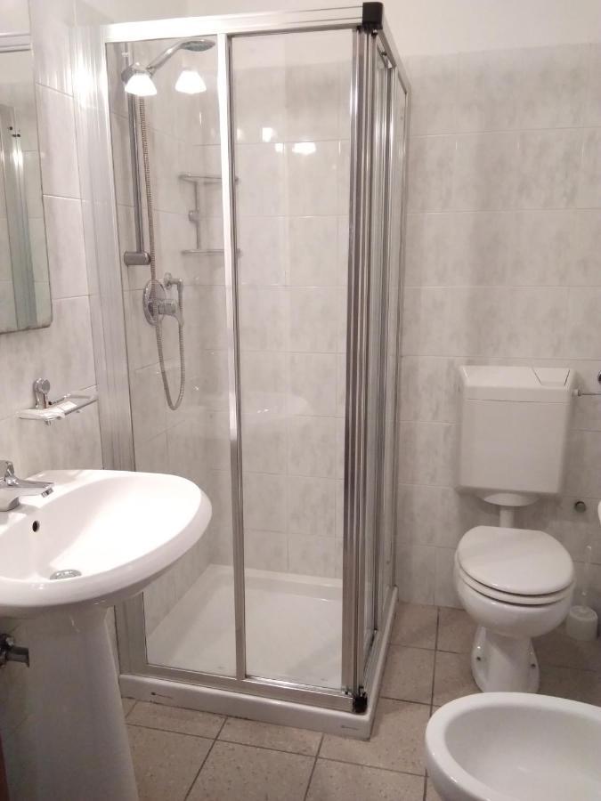 Hotel Rose&Crown Correggio Luaran gambar